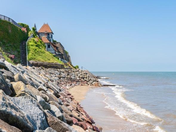 Studio Vue Mer A 2 Min De La Plage Villerville Exterior photo